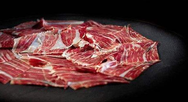 廣東美食，經(jīng)典粵菜伊比利亞豬排